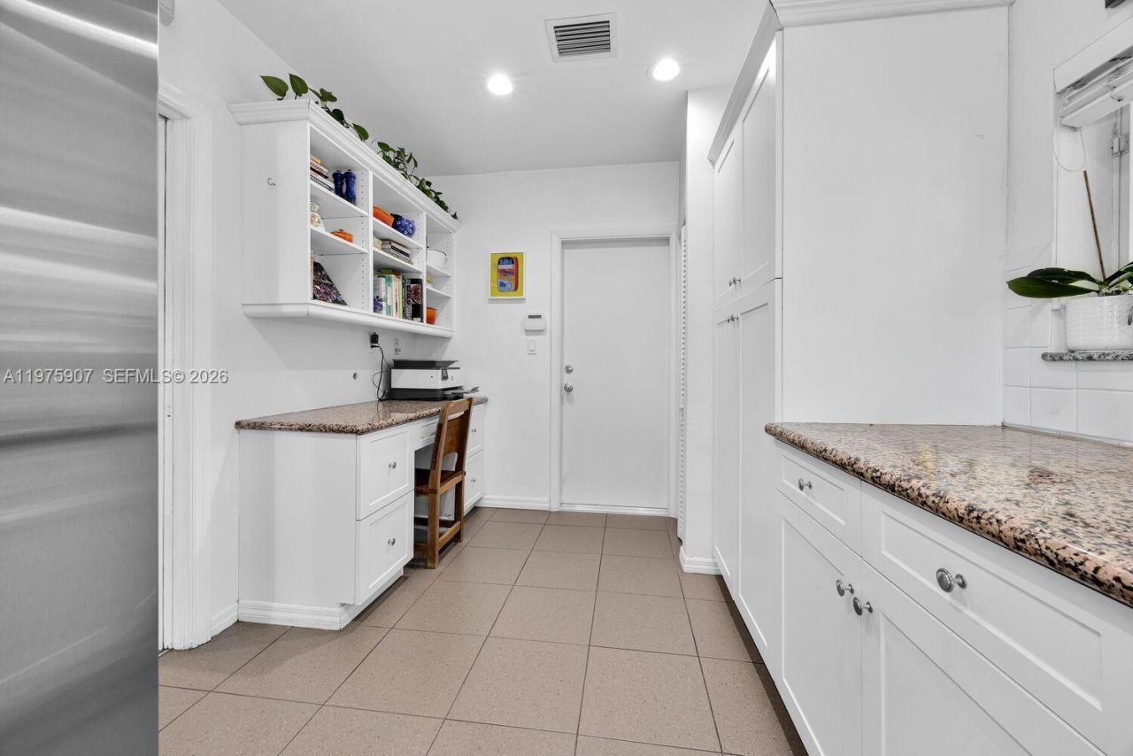 1005 Columbus Blvd , Coral Gables, FL 33134 Photo