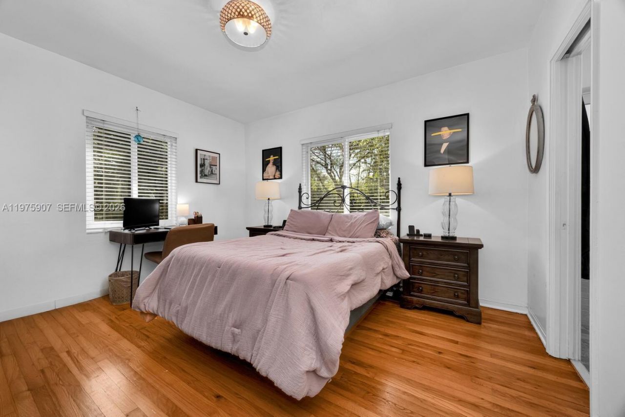 1005 Columbus Blvd , Coral Gables, FL 33134 Photo