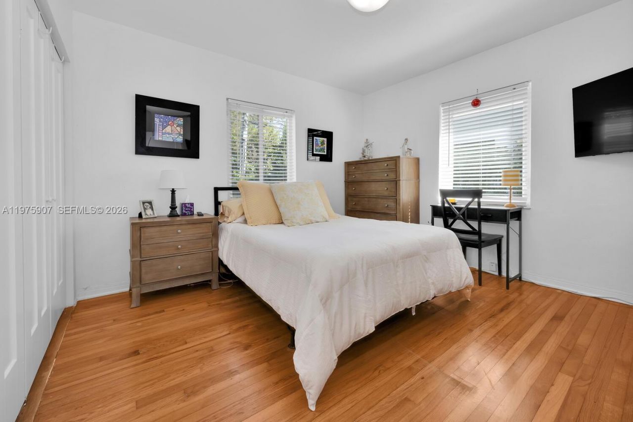 1005 Columbus Blvd , Coral Gables, FL 33134 Photo