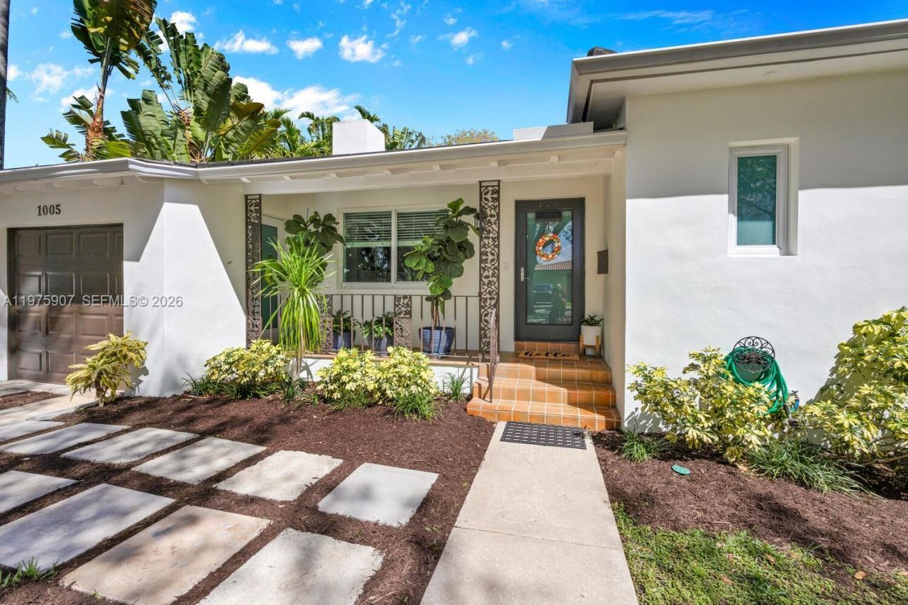 1005 Columbus Blvd , Coral Gables, FL 33134 Photo