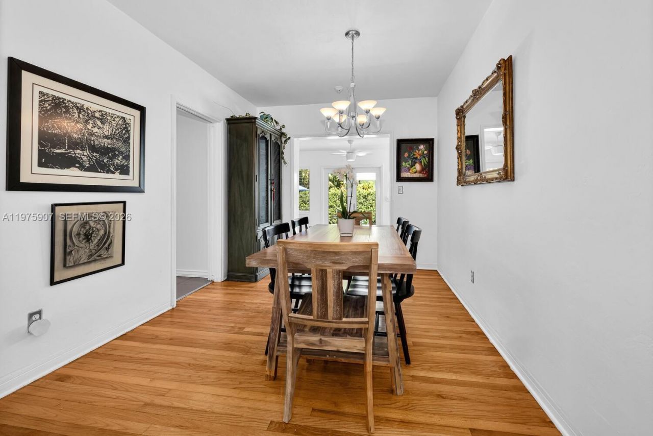 1005 Columbus Blvd , Coral Gables, FL 33134 Photo