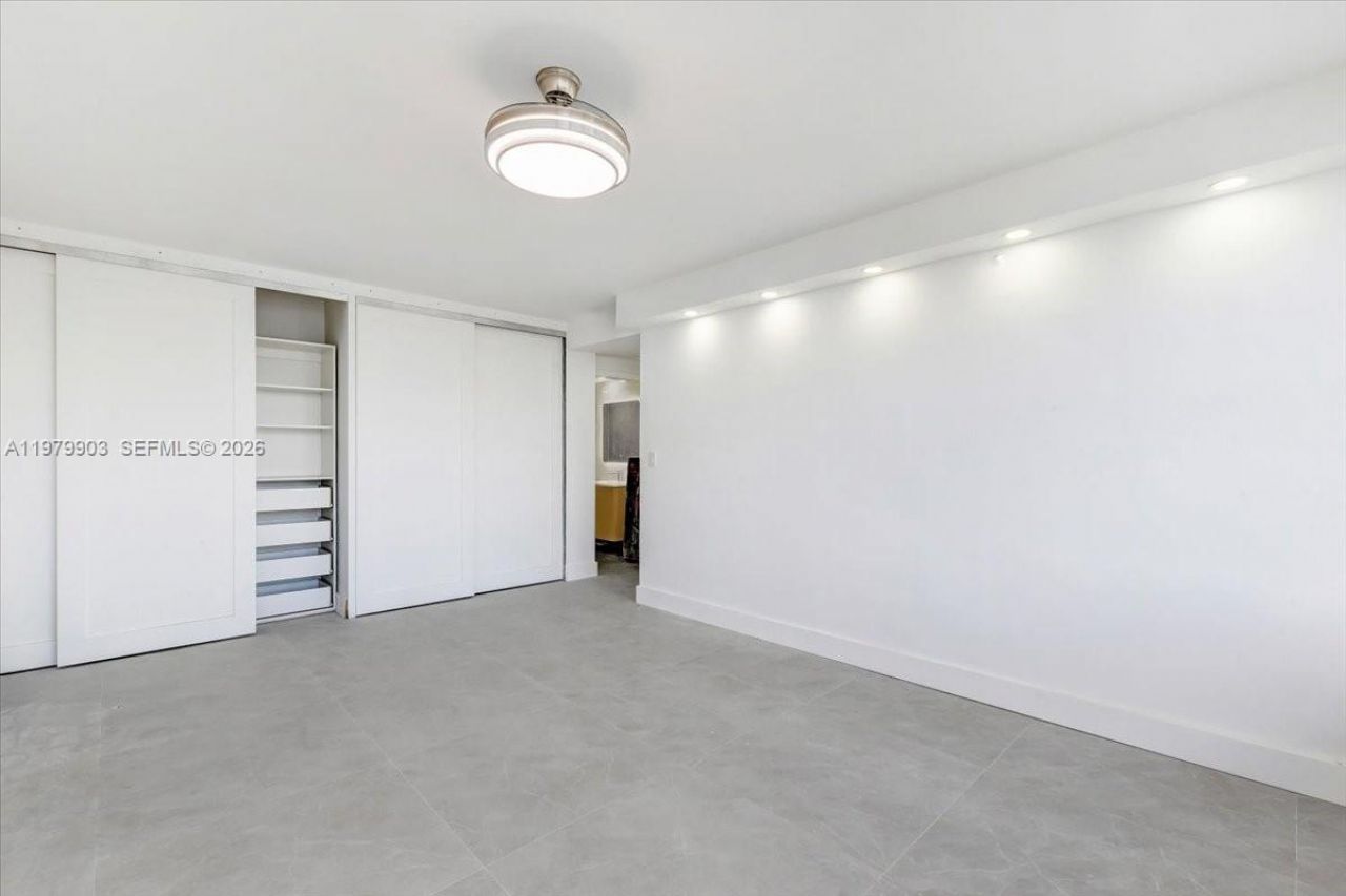 3111 N Ocean Dr, Unit 905, Hollywood, FL 33019 Photo