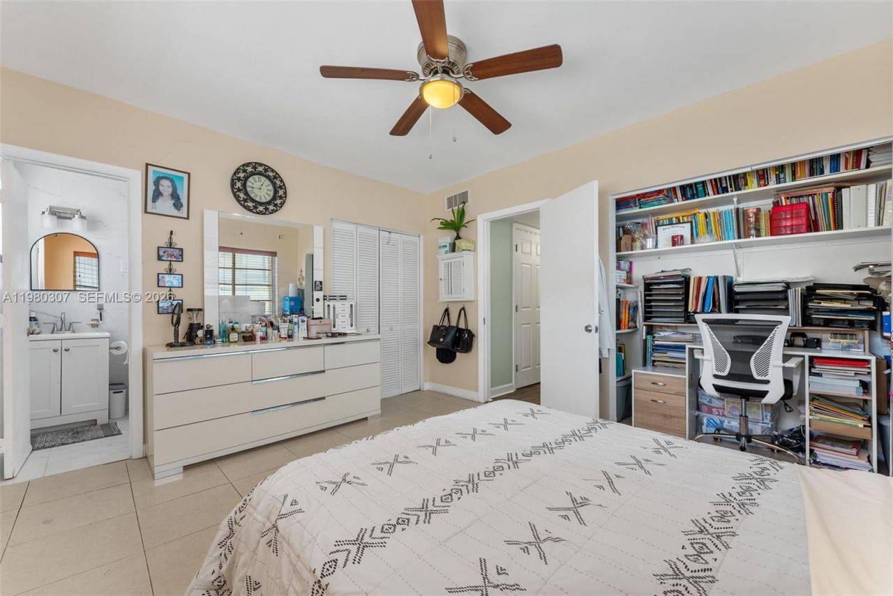 7331 Gary Ave, Unit 206, Miami Beach, FL 33141 Photo