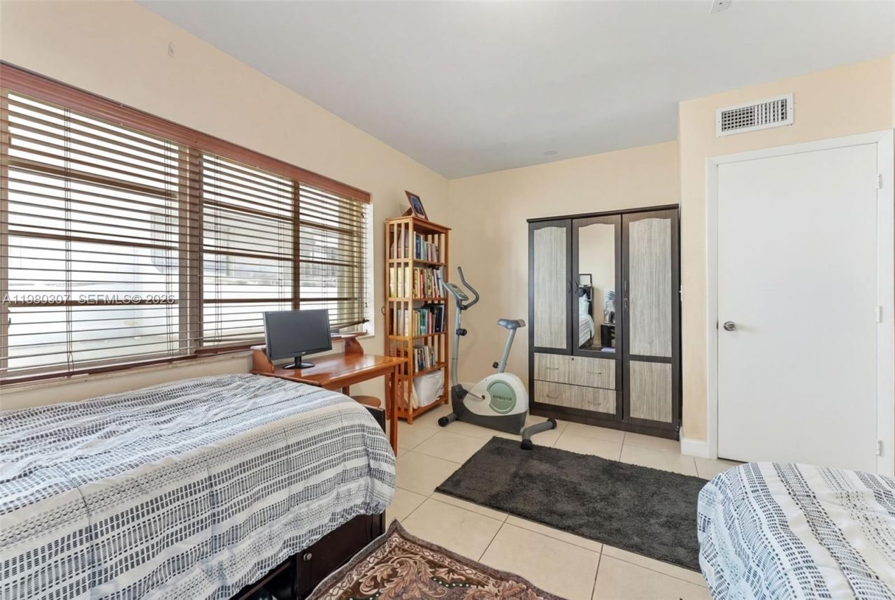 7331 Gary Ave, Unit 206, Miami Beach, FL 33141 Photo