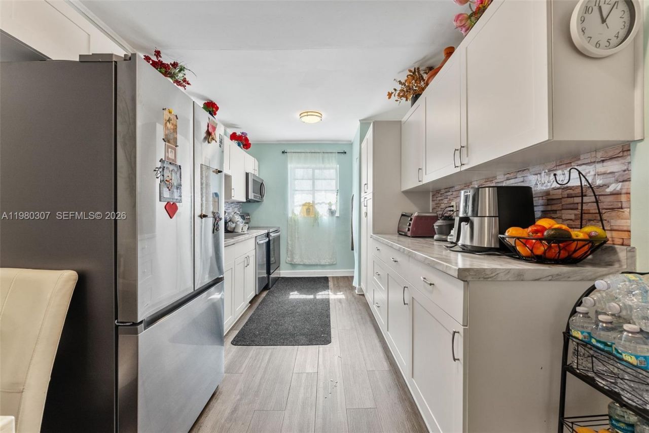 7331 Gary Ave, Unit 206, Miami Beach, FL 33141 Photo