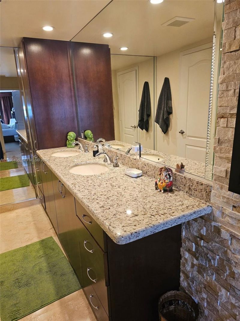 3 Grove Isle Dr, Unit C1703, Miami, FL 33133 Photo