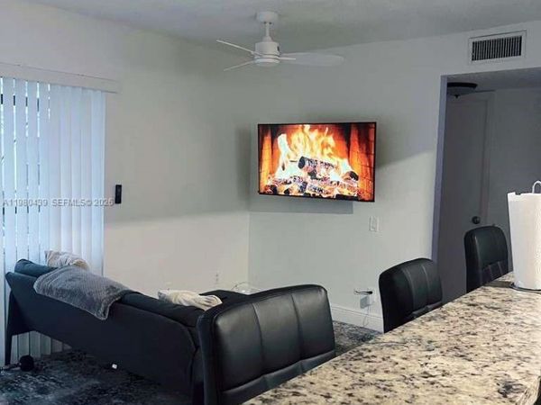 4435 Treehouse Ln , Unit H, Tamarac, FL 33319