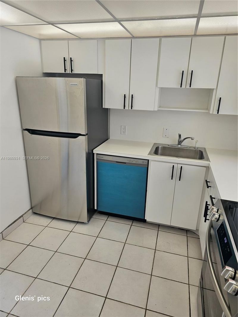 20500 W Country Club Dr , Unit 716, Aventura, FL 33180 Photo