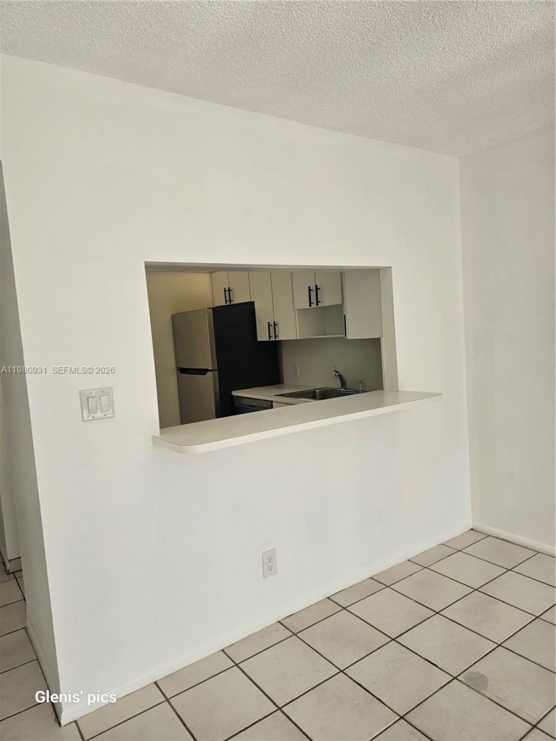 20500 W Country Club Dr , Unit 716, Aventura, FL 33180 Photo