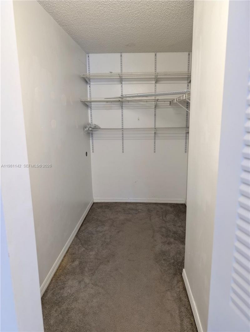 3680 N 56th Ave , Unit 827, Hollywood, FL 33021 Photo