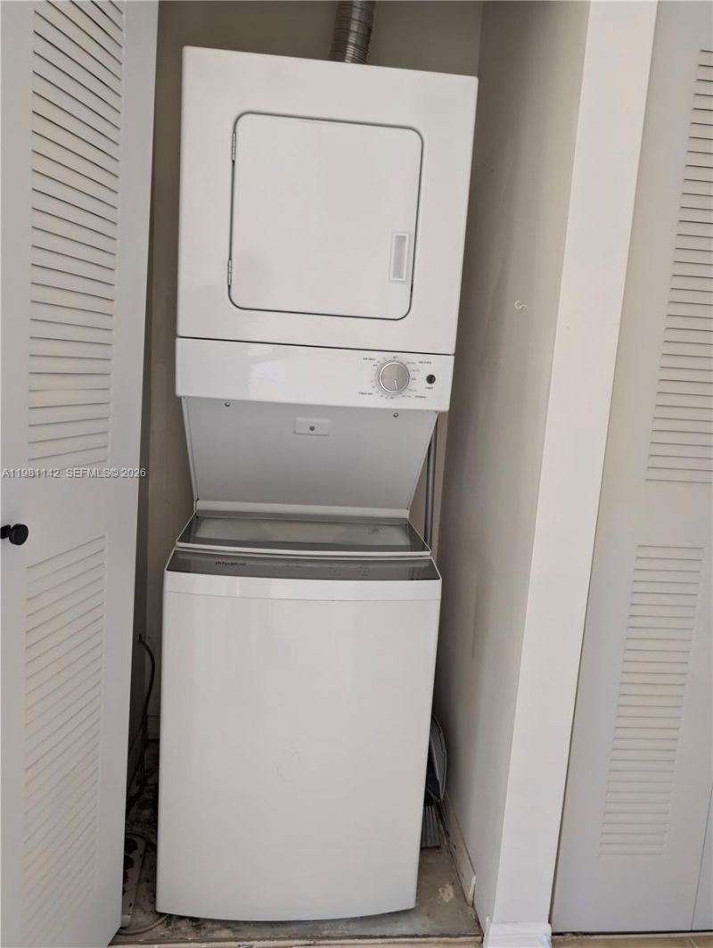 3680 N 56th Ave , Unit 827, Hollywood, FL 33021 Photo