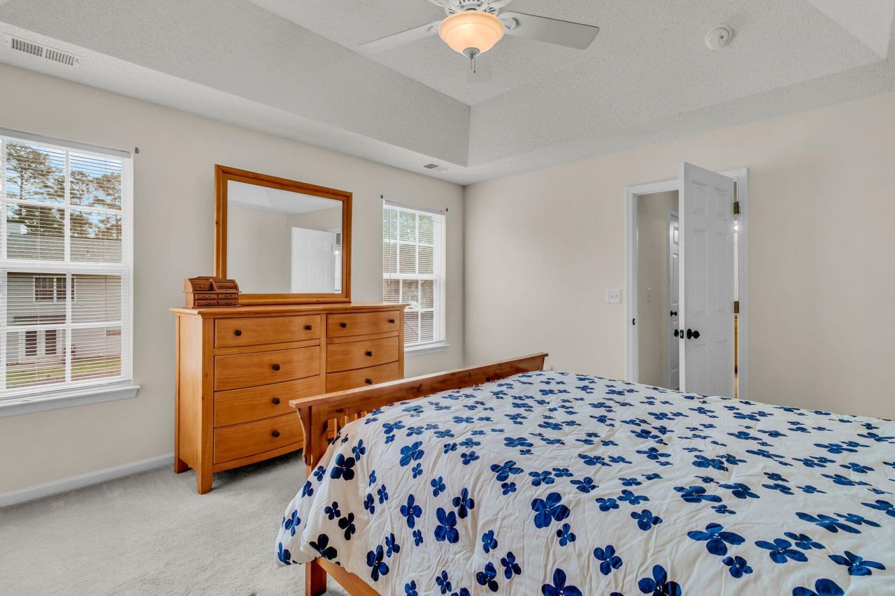 112 Avoncliff Court Photo 17