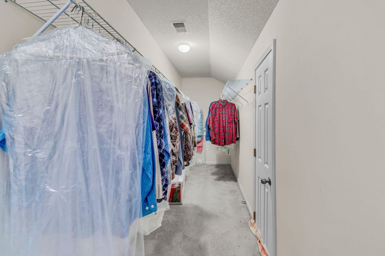 112 Avoncliff Court Photo 21