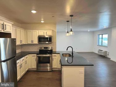 6618 RIDGE AVENUE, Unit 406, PHILADELPHIA, PA 19128