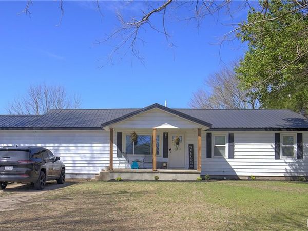 406 Lynn Street, Sikeston, MO 63801