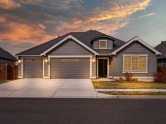 887 NE Hudspeth Circle Prineville, OR 97754