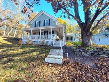 28 Highland St, Spencer, MA 01562