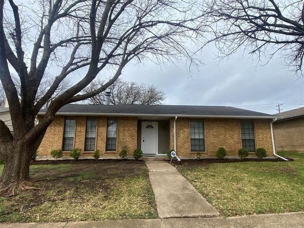 7458 Emory Oak Lane, Dallas, TX 75249