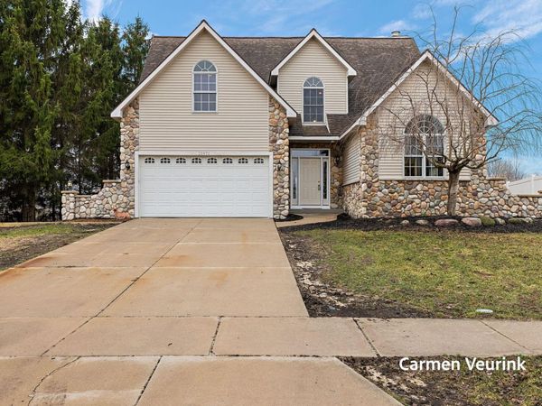 10971 Lance Avenue, Allendale, MI 49401