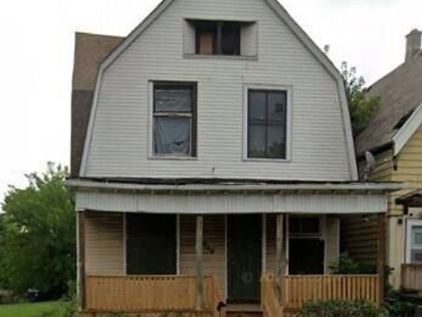 1940 N 27th STREET, Milwaukee, WI 53208