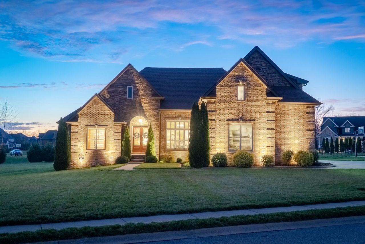 3052 Eliza Dr, Clarksville, TN 37043 Main Photo