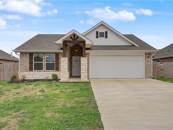 5377 Clear Springs Avenue , Springdale, AR 72762