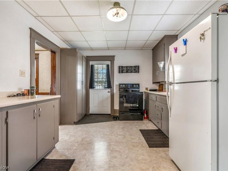 455 W Maryland Avenue, Sebring, OH 44672 Photo 12