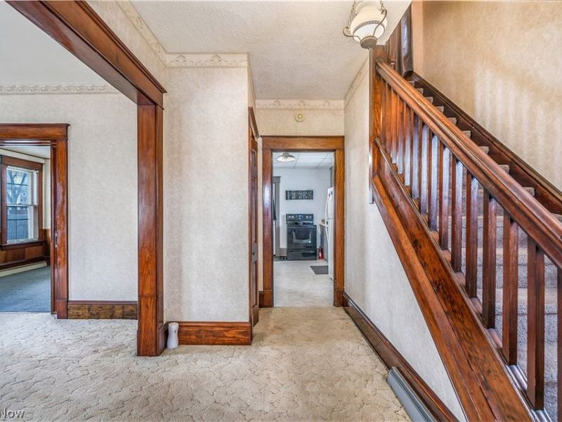 455 W Maryland Avenue, Sebring, OH 44672 Photo 2