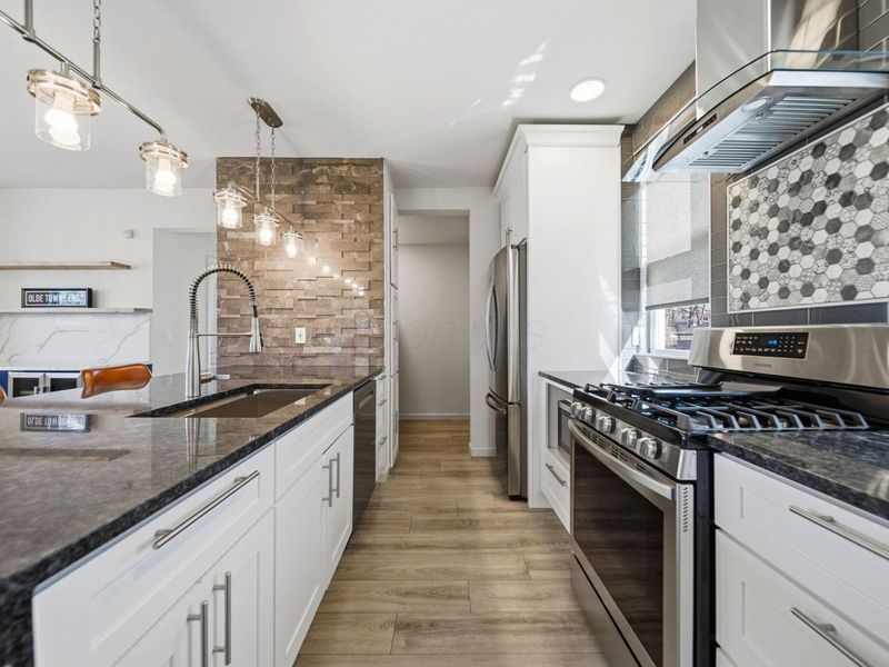 1570 E Rich Street, Columbus, OH 43205 Photo 18