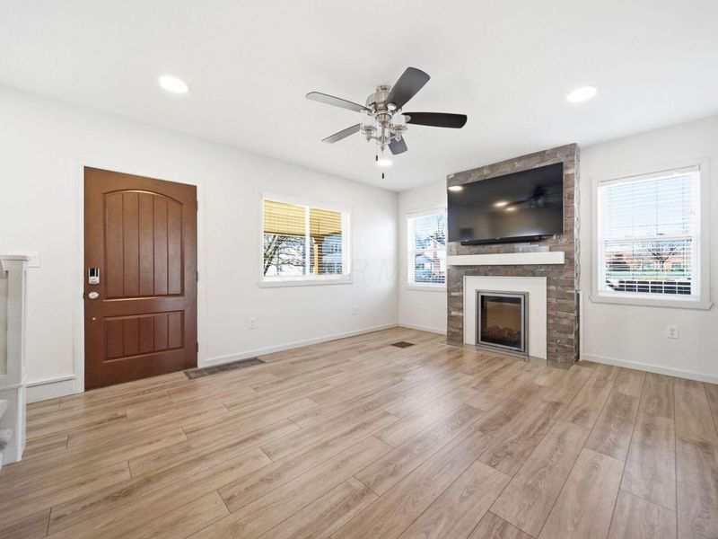 1570 E Rich Street, Columbus, OH 43205 Photo 9