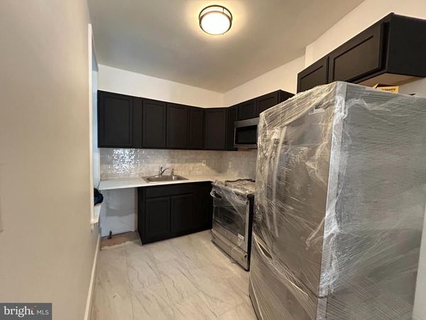 2823 W GIRARD AVENUE, Unit 2F, PHILADELPHIA, PA 19130