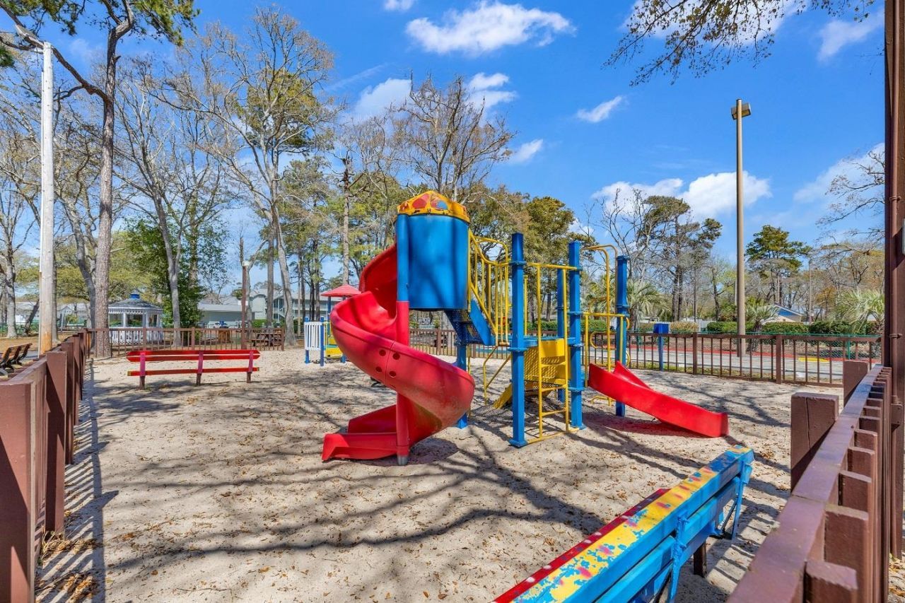 5905 South Kings Hwy.  Photo 33