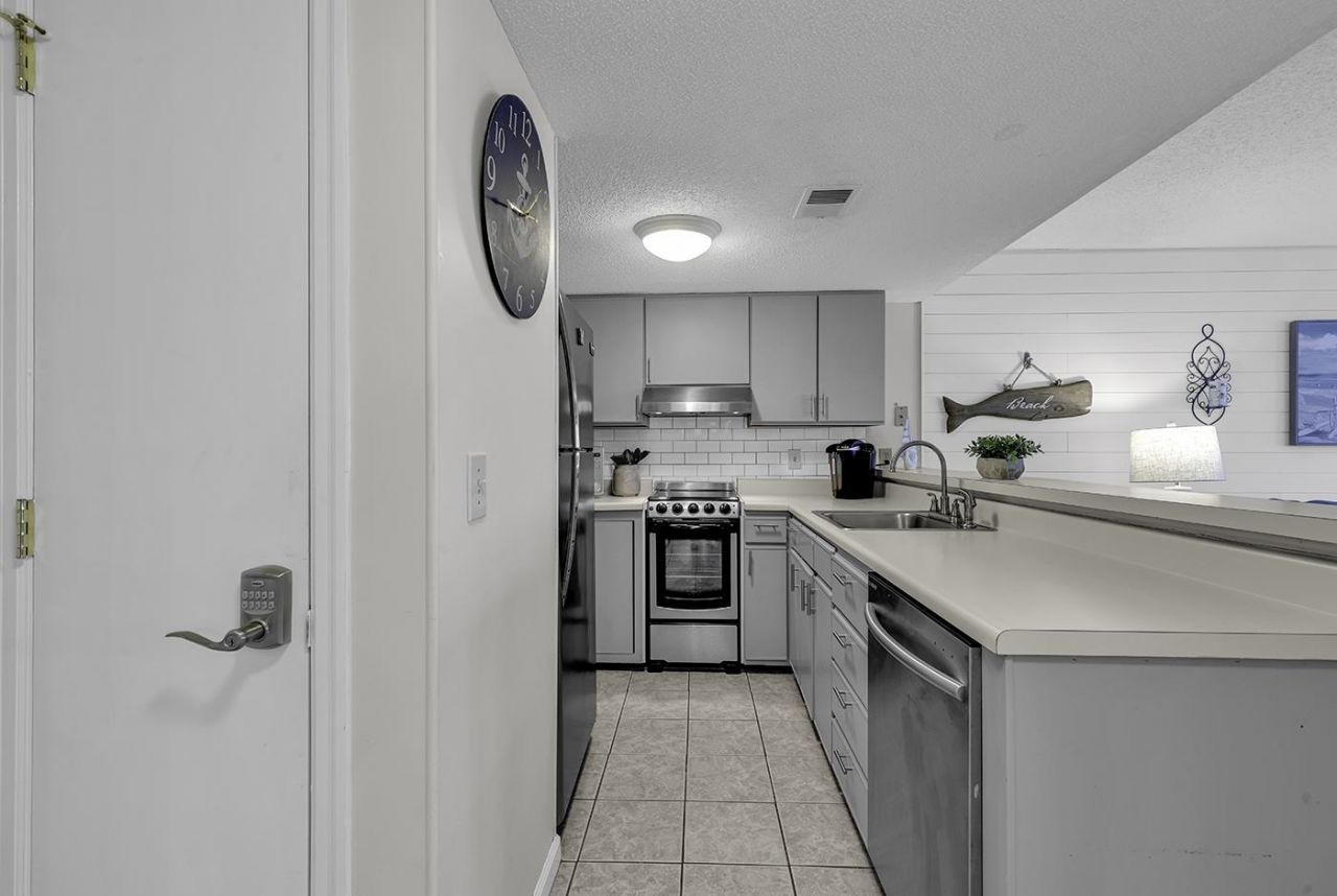 5905 South Kings Hwy. Photo 6