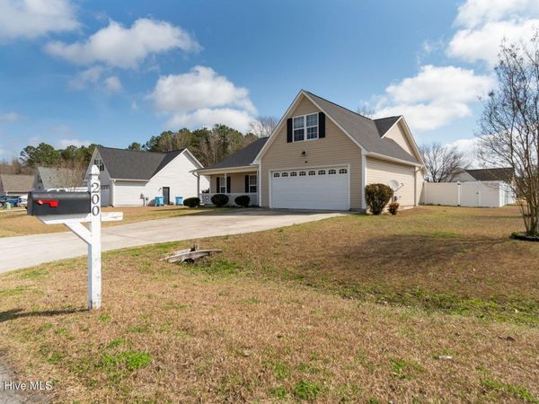 200 Chandler Simpson Court, Beulaville, NC 28518