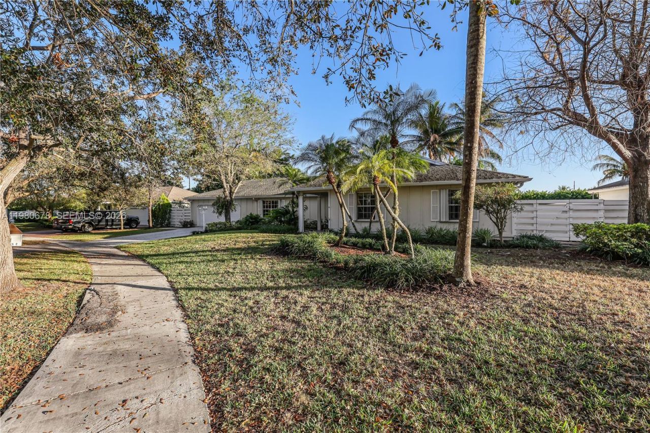 14952 SW 149th St , Miami, FL 33196 Photo