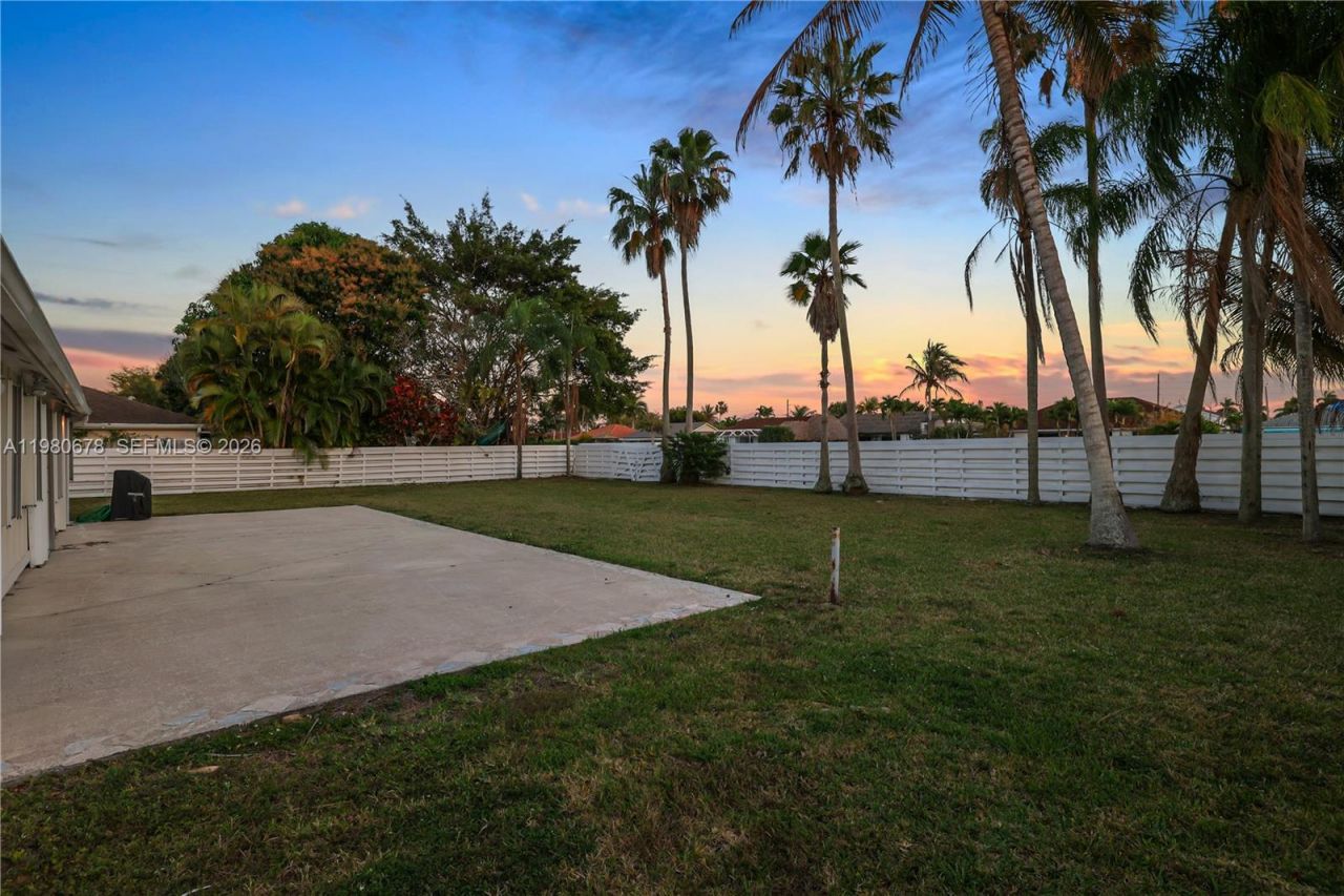 14952 SW 149th St , Miami, FL 33196 Photo