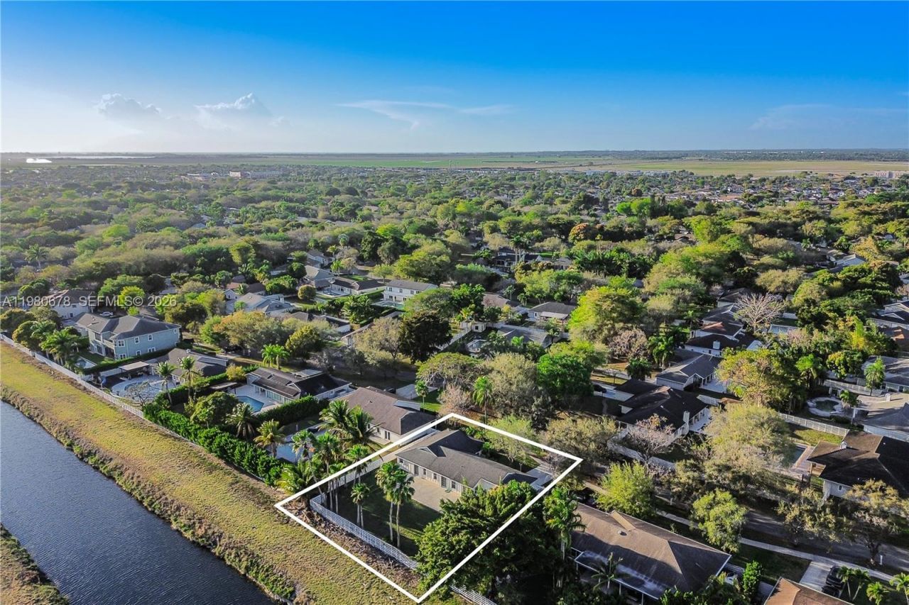 14952 SW 149th St , Miami, FL 33196 Photo