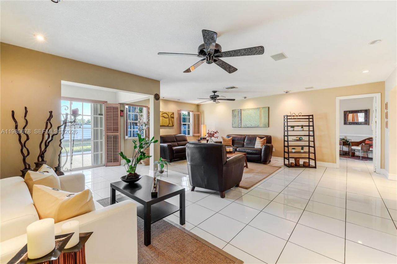 14952 SW 149th St , Miami, FL 33196 Photo