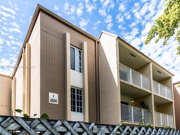 4800 NW 79th Ave , Unit 206, Doral, FL 33166