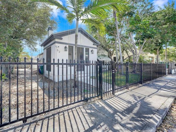 52 NW 47th Ter , Miami, FL 33127