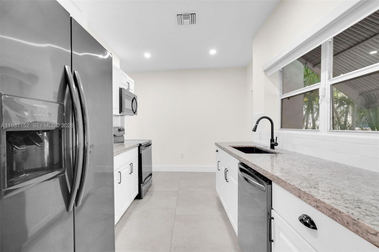 52 NW 47th Ter , Miami, FL 33127 Photo