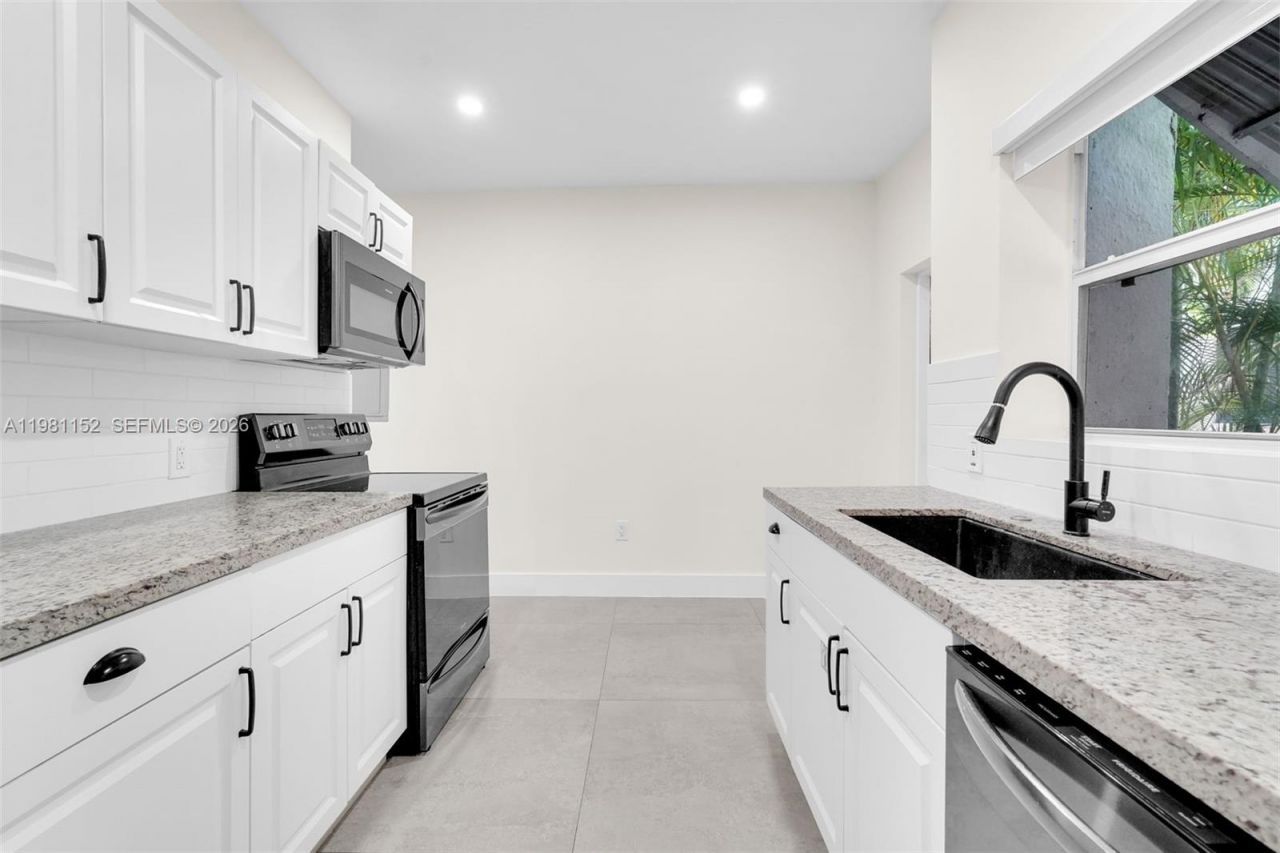 52 NW 47th Ter , Miami, FL 33127 Photo