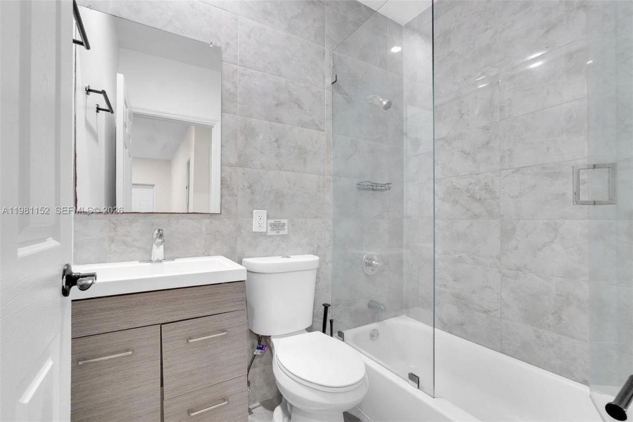 52 NW 47th Ter , Miami, FL 33127 Photo