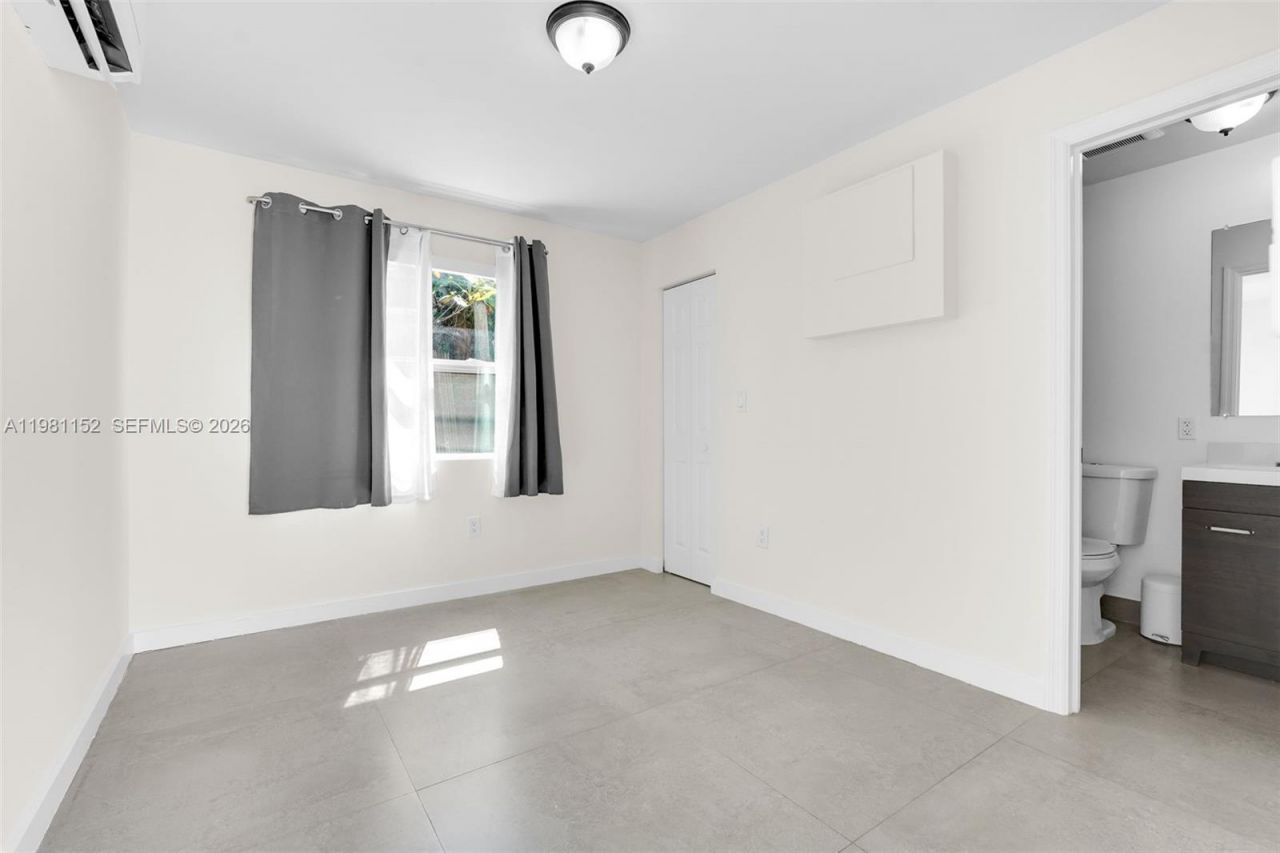 52 NW 47th Ter , Miami, FL 33127 Photo