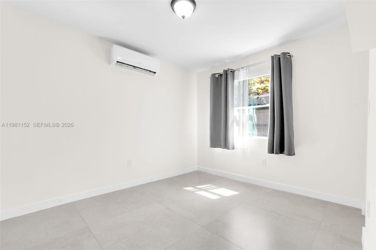 52 NW 47th Ter , Miami, FL 33127 Photo