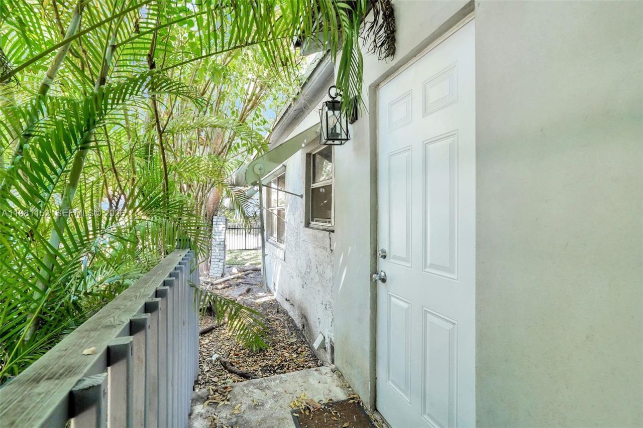 52 NW 47th Ter , Miami, FL 33127 Photo