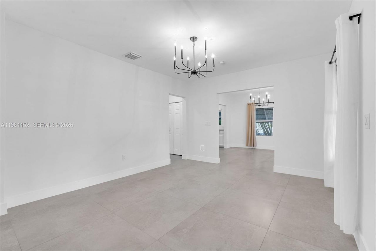 52 NW 47th Ter , Miami, FL 33127 Photo