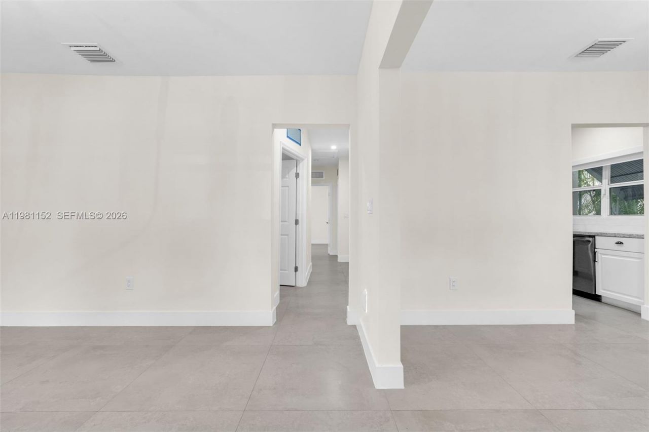 52 NW 47th Ter , Miami, FL 33127 Photo