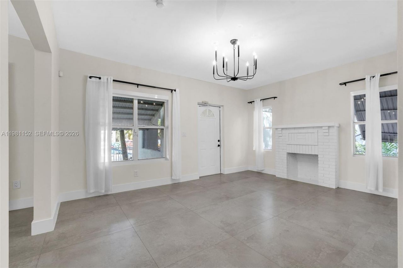 52 NW 47th Ter , Miami, FL 33127 Photo