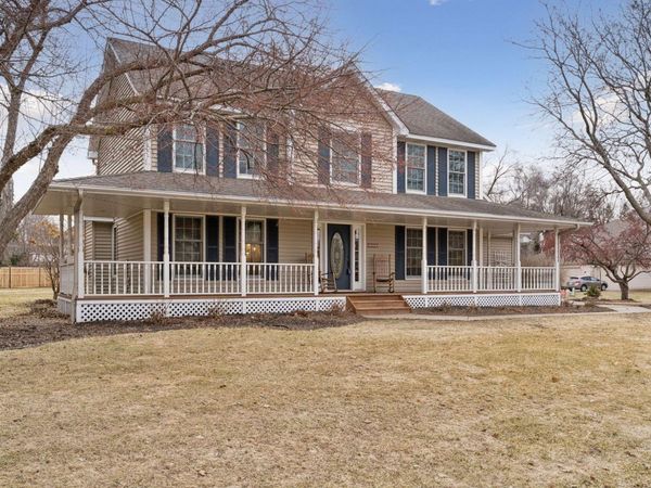 1333 Bucher Avenue, Shoreview, MN 55126